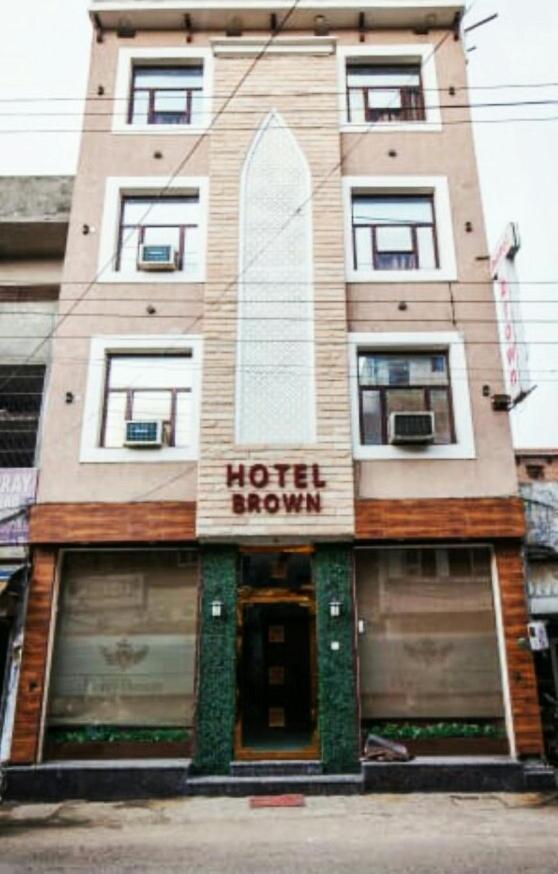 Hotel Brown ลูดิฮานา ภายนอก รูปภาพ